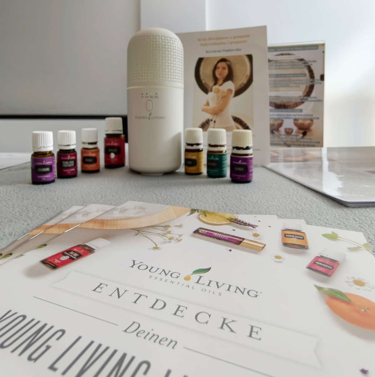 Young Living Öle, Diffuser und Informationsmaterial von Krystyna Popławska